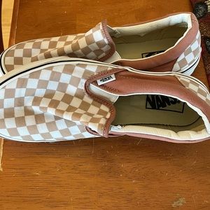 Vans Women’s Size 10 canvas Slip on shoe.Light pink and white checkerboard